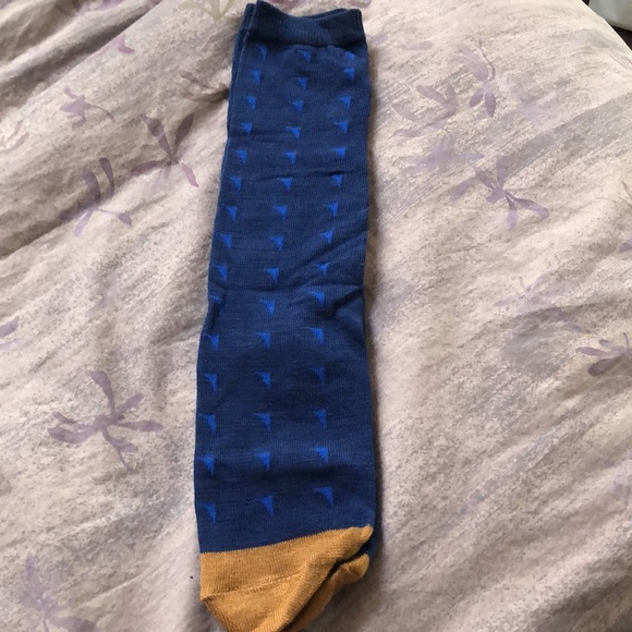 Comfy airline/travel socks with foot treads on bottom. Great single use. NWOT - Picture 2 of 3